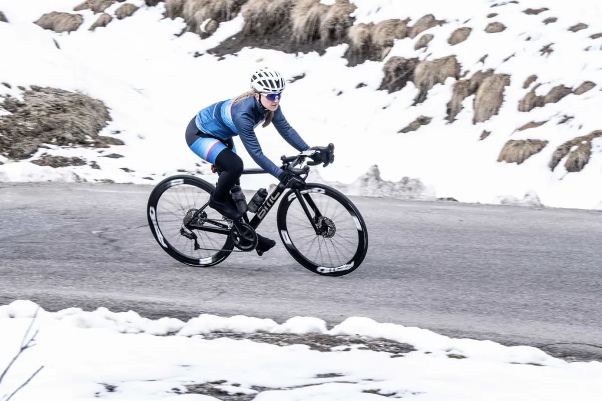 damskiespodnierowerowerogelliimpressiizelowwkadkrowerowczarnoniebieskorowe_8.webp Rogelli Łyżworolki | Wszystkie Produkty<DamskiespodnieroweroweIMPRESSIIzżelowąwkładkąrowerową,czarno-niebiesko-różowe