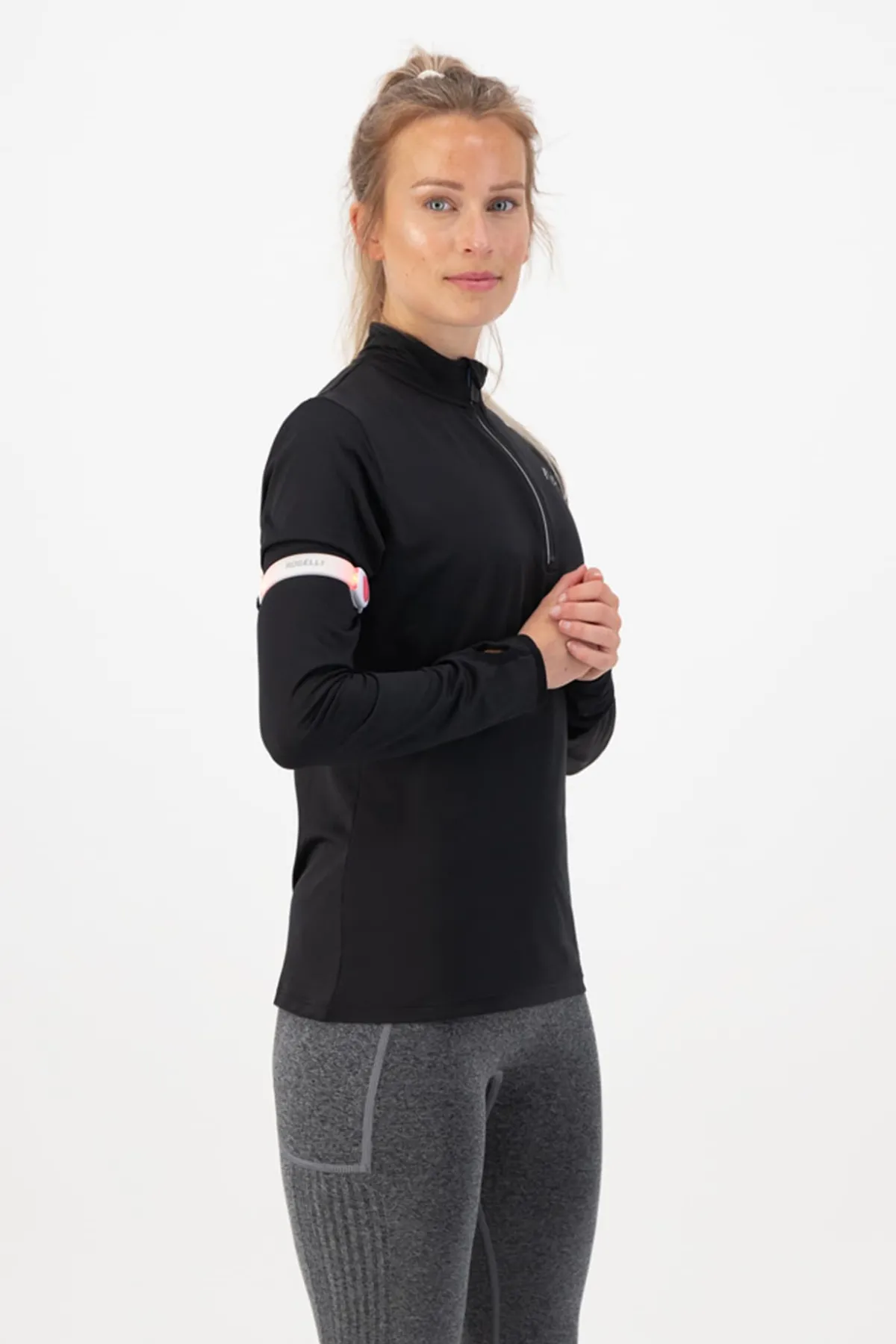 Rogelli Łyżworolki | Wszystkie Produkty<OchronneświatłoNEONLEDARMBANDzregulowanympaskiemnarękę,czerwone