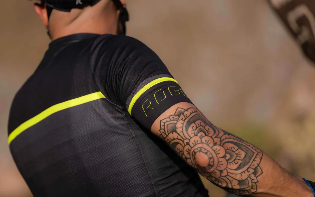 zestawrowerowyrogelliheroiiodblaskowyty_8.webp Rogelli Łyżworolki | Wszystkie Produkty<ZestawrowerowyHEROII,odblaskowyżółty